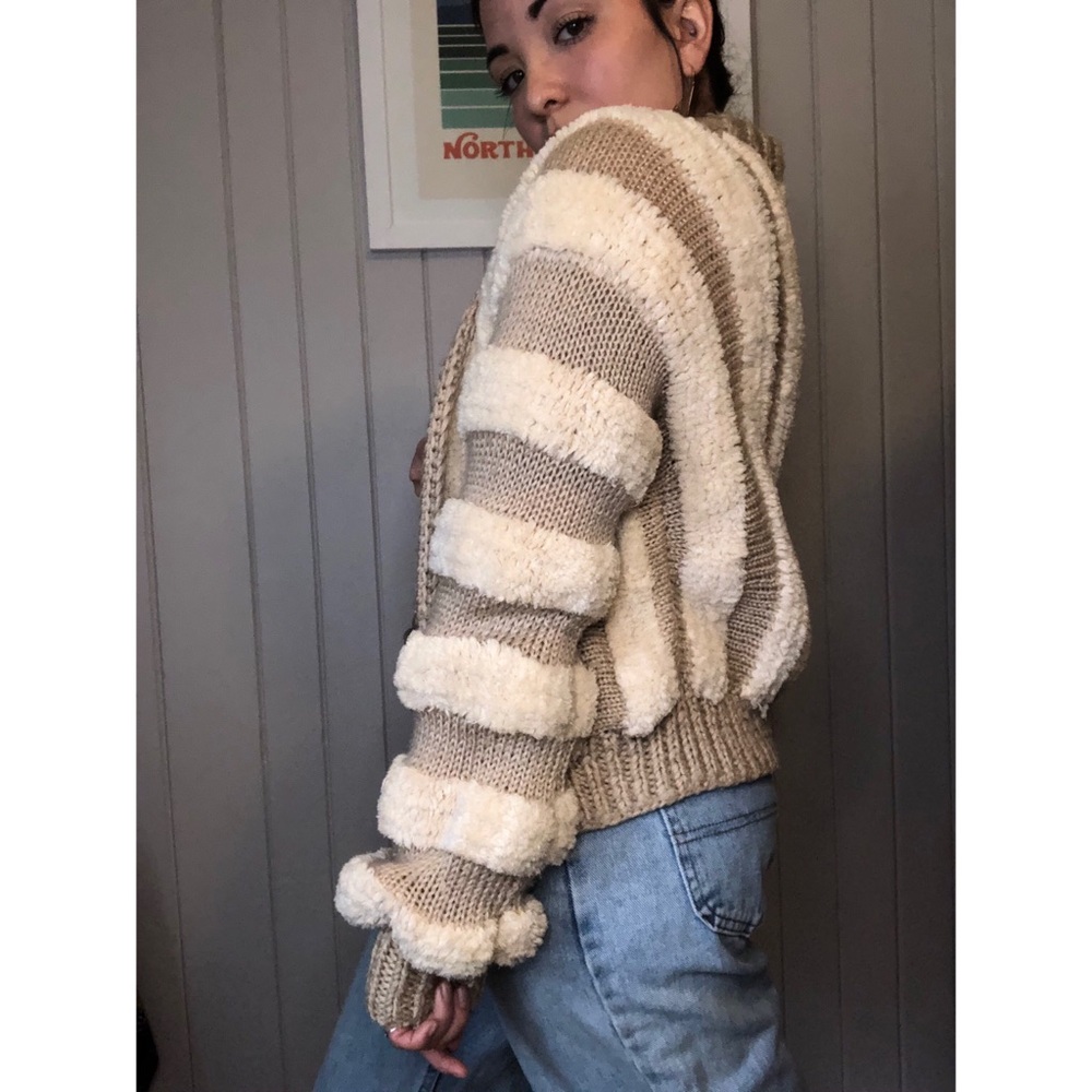 Sweater - Picture 2 of 3